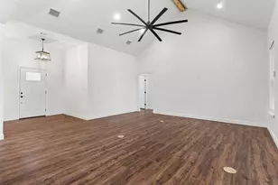 1754 Riverview Dr, Cleburne, TX 76033 - Photo 2