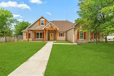 1754 Riverview Drive, Cleburne, TX 76033 - Photo 1