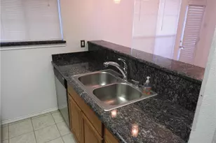 248 Jefferson Pkwy, Fort Worth, TX 76107 - Photo 8