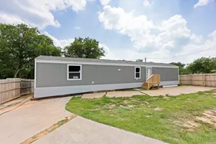 4200 Cortez Ct, Granbury, TX 76048 - Photo 6