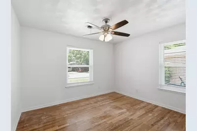 532 Lindenwood Drive, Lancaster, TX 75134 - Photo 8