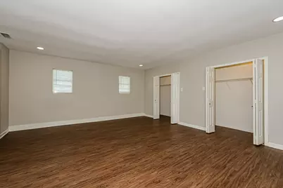 1217 Meadow Creek Drive, Lancaster, TX 75146 - Photo 10