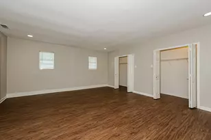 1217 Meadow Creek Dr, Lancaster, TX 75146 - Photo 10