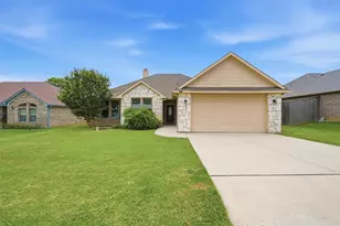 2612 Flora Ln, Denison, TX 75020 - Photo 2