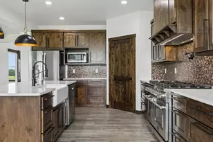 835 Clb Lk Rd, Whitesboro, TX 76273 - Photo 6