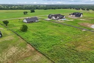 835 Clb Lk Rd, Whitesboro, TX 76273 - Photo 22