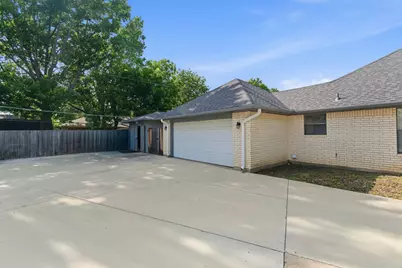 4625 Hillside Drive, North Richland Hills, TX 76180 - Photo 38