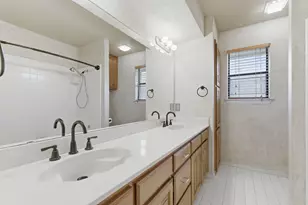 4625 Hillside Dr, North Richland Hills, TX 76180 - Photo 24