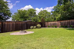 1537 Mapleton Dr, Dallas, TX 75228 - Photo 30