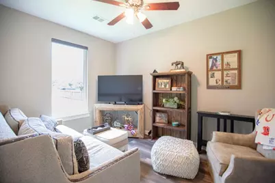 176 Lakeview Circle, Pilot Point, TX 76258 - Photo 18