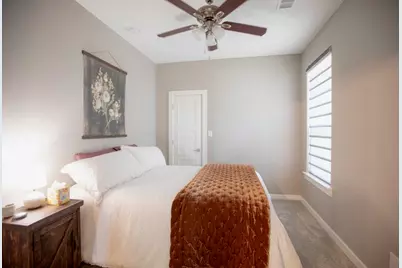 176 Lakeview Circle, Pilot Point, TX 76258 - Photo 20