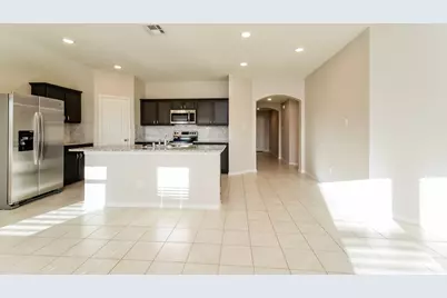 1218 Meadow Creek Drive, Princeton, TX 75407 - Photo 4
