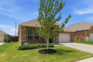 2825 Jasper Trl, Aubrey, TX 76227 - Photo 2