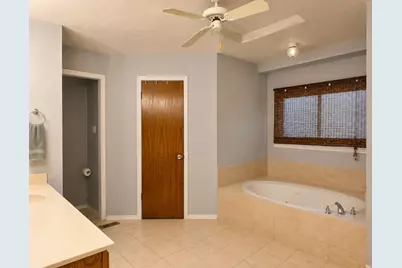88 Morrow Drive, Bedford, TX 76021 - Photo 8