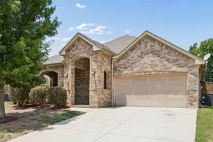 425 Corriente Trail, Azle, TX 76020 - Photo 1