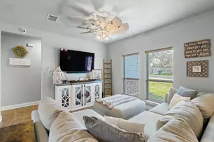 500 W Mill St, Decatur, TX 76234 - Photo 4