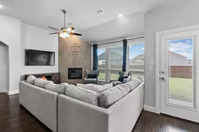 620 Shadow Trail, Frisco, TX 75033 - Photo 10