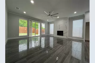 2417 N Winnetka Avenue, Dallas, TX 75212 - Photo 4