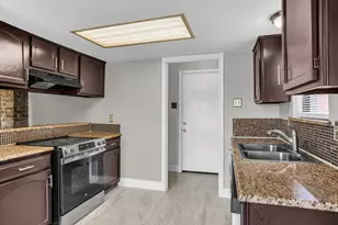 1125 Pleasant Valley Rd, Garland, TX 75040 - Photo 10