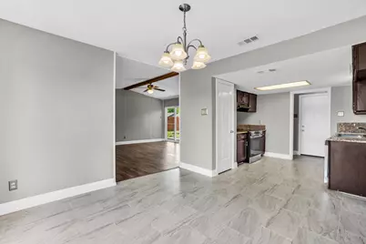 1125 Pleasant Valley Road, Garland, TX 75040 - Photo 12