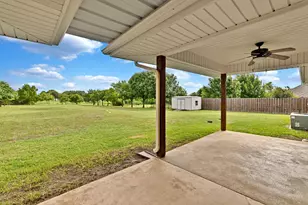 711 Apple Ln, Midlothian, TX 76065 - Photo 10