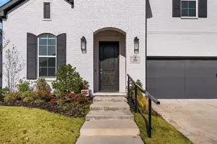 584 Meandering Ln, Frisco, TX 75033 - Photo 2