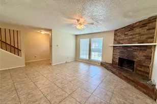 1301 Lovell Dr, Arlington, TX 76012 - Photo 2