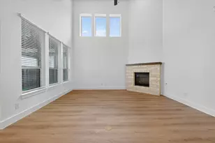 1053 Alberta Spruce Rd, Fort Worth, TX 76247 - Photo 10