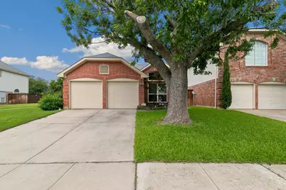 3817 Seminole Place, Carrollton, TX 75007 - Photo 2