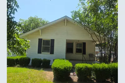 922 Plum Street, Graham, TX 76450 - Photo 2