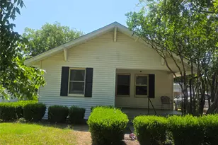 922 Plum St, Graham, TX 76450 - Photo 2