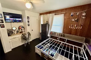 922 Plum St, Graham, TX 76450 - Photo 6