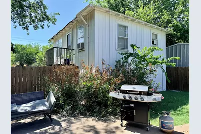922 Plum Street, Graham, TX 76450 - Photo 16