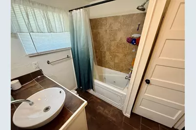 922 Plum Street, Graham, TX 76450 - Photo 8