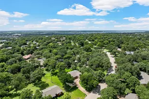 640 Cardinal Dr, Woodway, TX 76712 - Photo 34