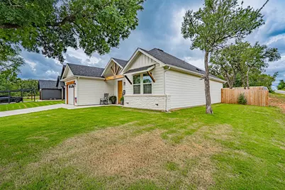 5900 S Lakeside Hills Court, Granbury, TX 76048 - Photo 2