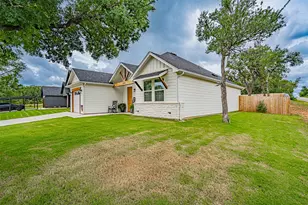 5900 S Lakeside Hills Ct, Granbury, TX 76048 - Photo 2