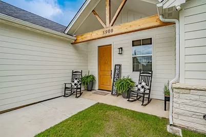 5900 S Lakeside Hills Court, Granbury, TX 76048 - Photo 6
