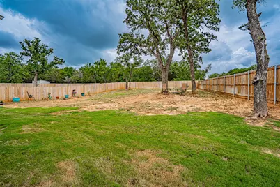 5900 S Lakeside Hills Court, Granbury, TX 76048 - Photo 30