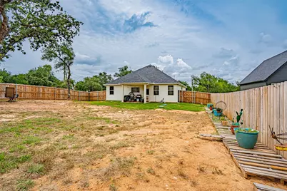 5900 S Lakeside Hills Court, Granbury, TX 76048 - Photo 32