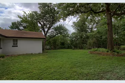 3424 Grady Street, Forest Hill, TX 76119 - Photo 24
