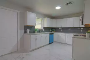3424 Grady St, Forest Hill, TX 76119 - Photo 12