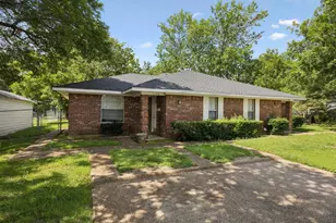1104 E High St, Terrell, TX 75160 - Photo 14