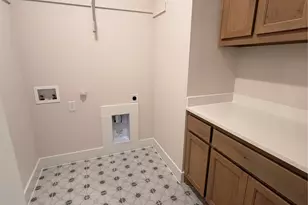 948 Schuberts Rd, Fort Worth, TX 76247 - Photo 6