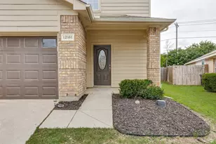 12161 Thicket Bend Dr, Fort Worth, TX 76244 - Photo 2