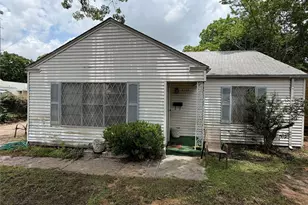 4405 Wayne Ct N, Haltom City, TX 76117 - Photo 1