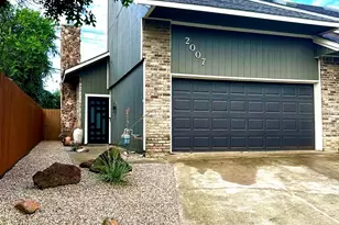 2007 Fleur De Lis Ct, Arlington, TX 76012 - Photo 1