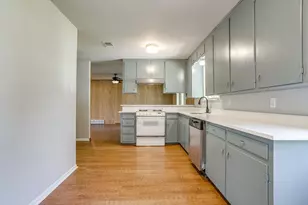 1413 Phillips St, Cleburne, TX 76033 - Photo 22