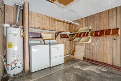 1413 Phillips Street, Cleburne, TX 76033 - Photo 34