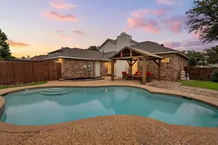 261 Magnolia Dr, Coppell, TX 75019 - Photo 2